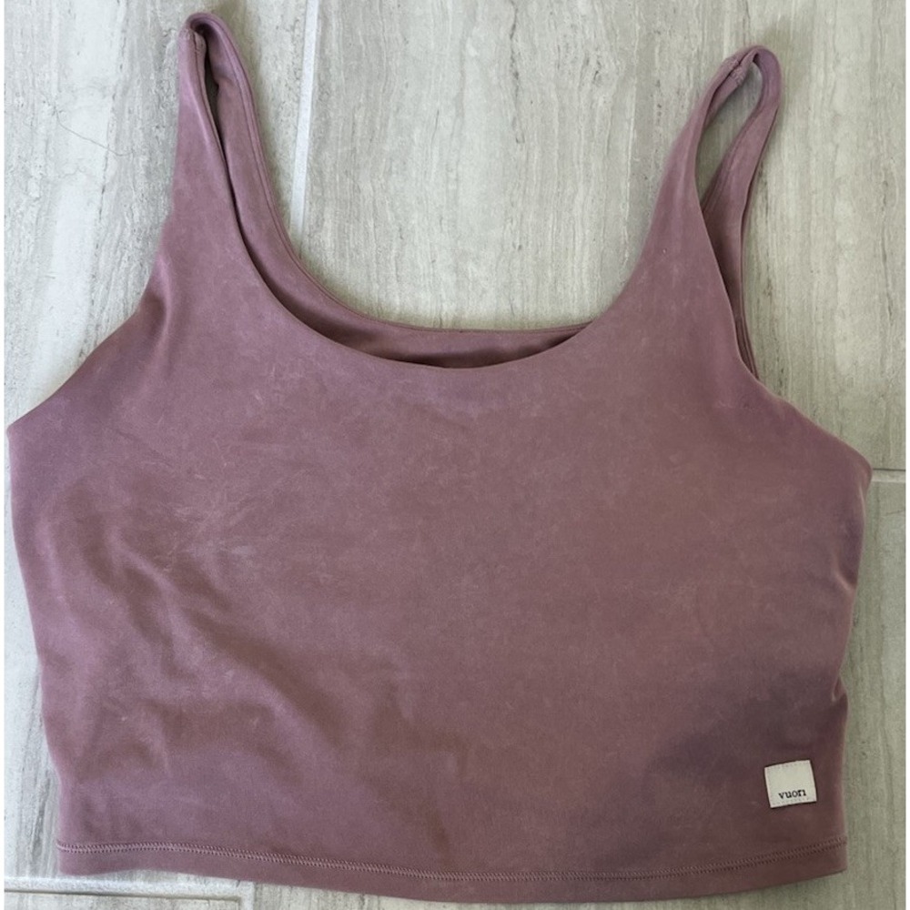 Vuori Daily Crop Tank Top Women's Built In Bra Yoga Activewear Size M Mauve